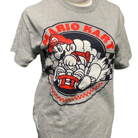 Gildan Other - GILDAN men's small Mario Cart T-shirt